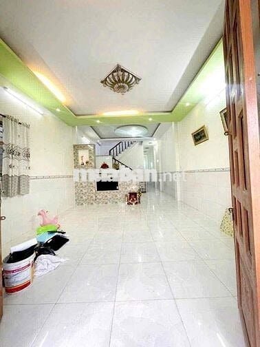 Nhà 4 phòng trục chính hẻm Nguyễn Văn Cừ