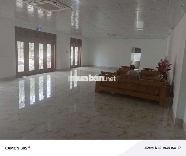 Mặt bằng cho thuê. Làm trung tâm anh ngữ. Vp công ty,bệnh viện