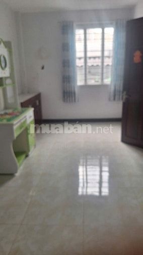 Cho thuê nhà nguyên căn hẻm 30 /99 Lâm Văn Bền, phường Tân Kiểng, Q7. 