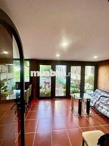 CẦN BÁN TẬP THỂ TẦNG 2 LÊ THÁNH TÔNG - HOÀN KIẾM