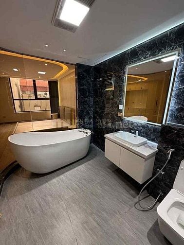 CUNG ĐIỆN DUPLEX LÕI TRUNG TÂM BỒ ĐỀ - 8TẦNG THANG MÁY - GARA 2 OTO