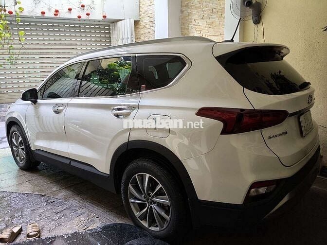 Gia đình cần bán xe Hyundai Santa Fe dầu SX 2019