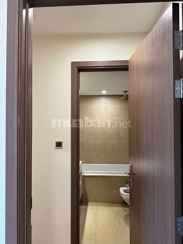 Cho thuê CHCC Vinhomes Metropolis: 29 Liễu Giai, 75m2, 2PN, 2WC