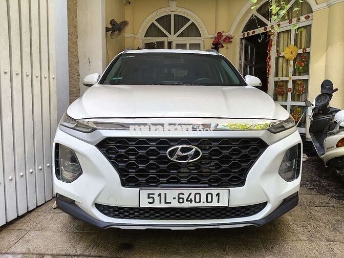 Gia đình cần bán xe Hyundai Santa Fe dầu SX 2019