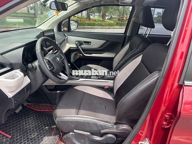 bán Toyota Veloz Cross 2022 màu đỏ số tự động