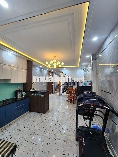 Mặt tiền đường số . Đường thông 3 đường lớn