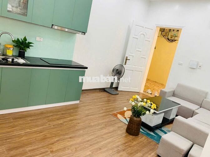 Bán Căn Hộ Tập Thể Tầng 5. Khu Nghĩa Tân. 70m2 Fuil Nội Thất.