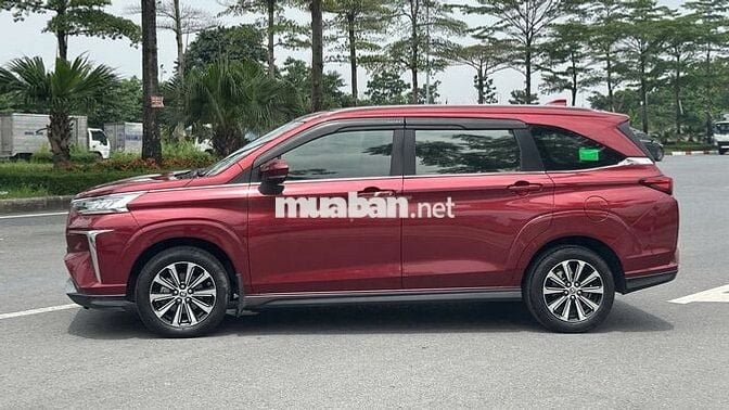 bán Toyota Veloz Cross 2022 màu đỏ số tự động