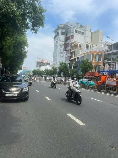 Nhanh Tay Sở hữu Khu Đất Lớn - Siêu Hiếm Trên Trục Cộng Hòa Tân Bình