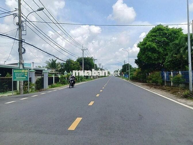 Mặt tiền 10m Bán lô đất 150m2 6x25 Gía 500Triệu Sổ Hồng Riêng