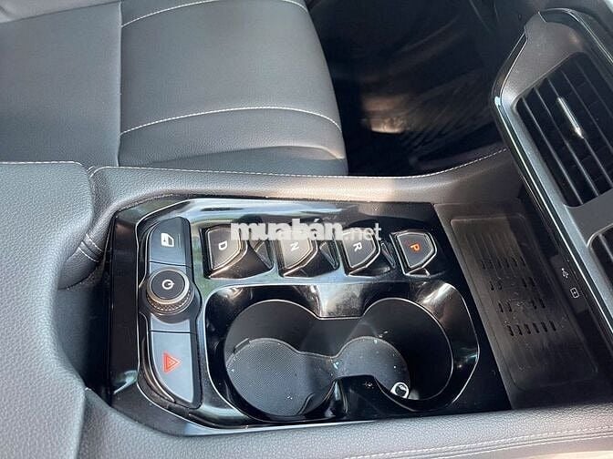VinFast VF8 2023 Eco - 49000 km