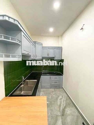 NHÀ ĐẸP TRẦN XUÂN SOẠN , QUẬN 7 , NHÀ VUÔNG VỨC ,2 LẦU , 4,3 TỶ
