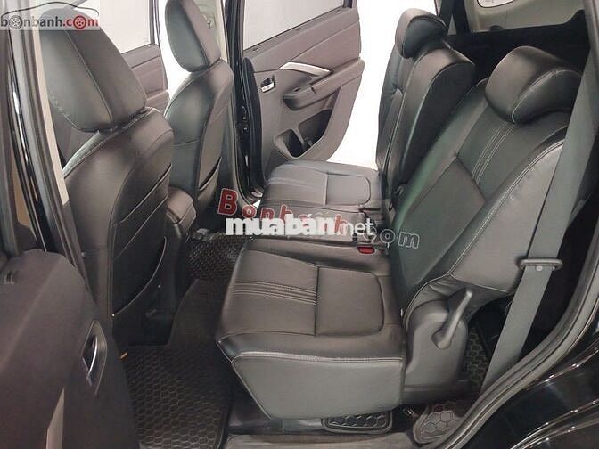 Mitsubishi Xpander Premium 1.5 AT 2022-Màu đen