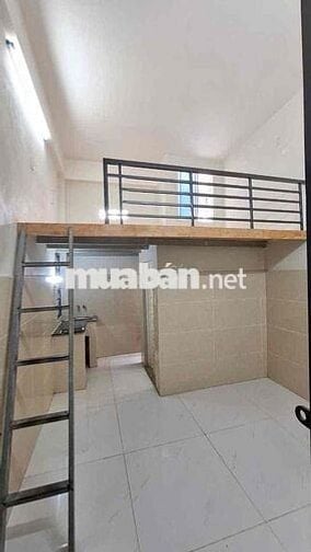 TRỌ GÁC CỬA SỔ TRỜI NỘI THẤT TUỲ CHỌN GẦN ETOWN CỘNG HOÀ TÂN BÌNH