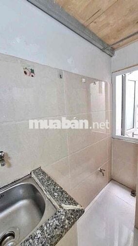 TRỌ GÁC CỬA SỔ TRỜI NỘI THẤT TUỲ CHỌN GẦN ETOWN CỘNG HOÀ TÂN BÌNH