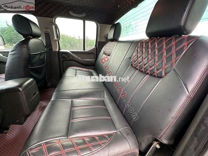 Nissan Navara 2012 LE 2.5MT 4WD - số sàn 2 cầu