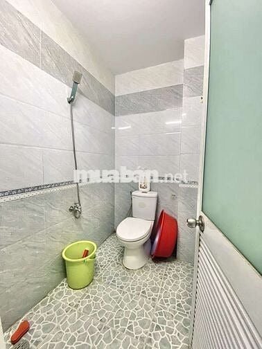 RẺ NHẤT BÌNH TÂN NHÀ HẺM 8M OTO NGỦ TRONG NHÀ GIÁ CHỈ NHỈNH 6Đ