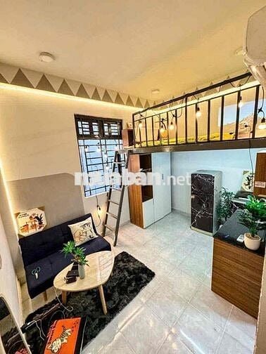 CHDV Gác Lững Cửa Sổ Thoáng Nội Thất Có Sẵn , Miễn Phí Xe