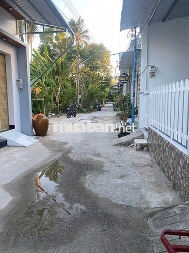 Cần bán gấp căn nhà ở 1/ Đ. Lê Thị Lơ , Tân Hiệp 100m2 SHR giá 845tr