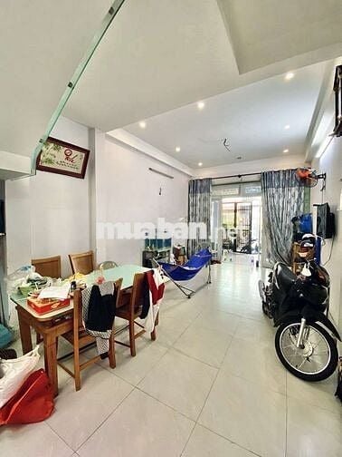 RẺ NHẤT BÌNH TÂN NHÀ HẺM 8M OTO NGỦ TRONG NHÀ GIÁ CHỈ NHỈNH 6Đ
