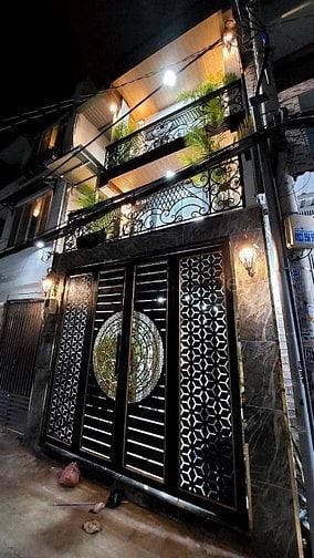 Bán nhà phố đẹp hxh 749 Huỳnh Tấn Phát, phường Phú Thuận, Quận 7,