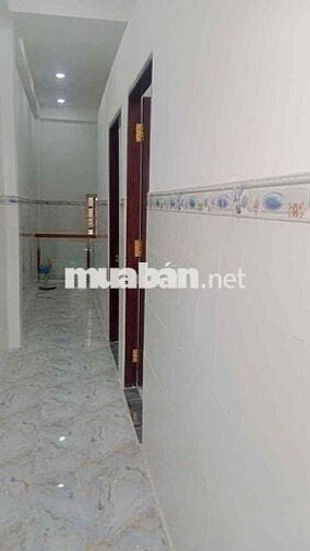 Cho thuê nhà nguyên căn mặt tiền gần chợ Hóc Môn