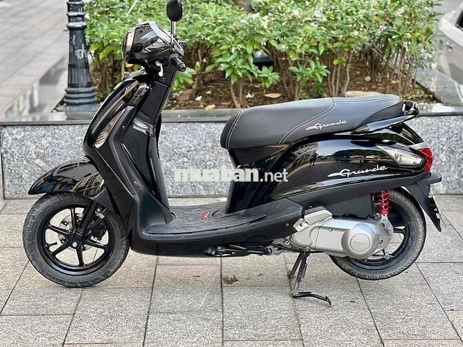 ✳️✳️✳️ Xe Grande đời 2018 đen  biển tp chính chủ