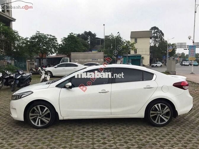 Kia Cerato 1.6 AT 2018 - 420 Triệu