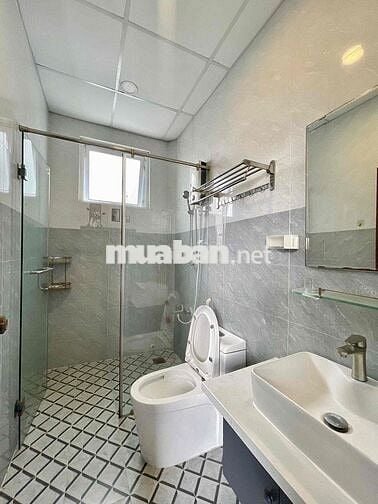 TRỐNG SẴN STUDIO 40m2 NGAY CẦU NGUYỄN VĂN CỪ - CHUNG CƯ ZENITY QUẬN 1