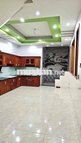 NHÀ CHO THUÊ 3 LẦU CÓ: 6PN NẰM BÊN TRƯỜNG HỌC ĐÔNG HOÀ - DĨ AN