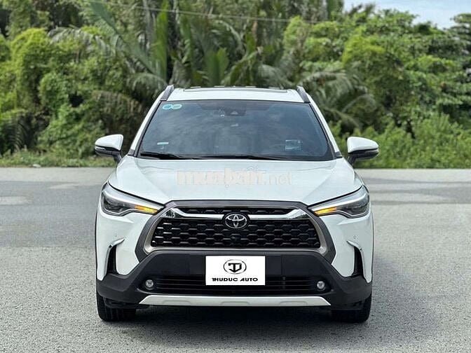 2021 1.8V - 20000 km còn thương lượng