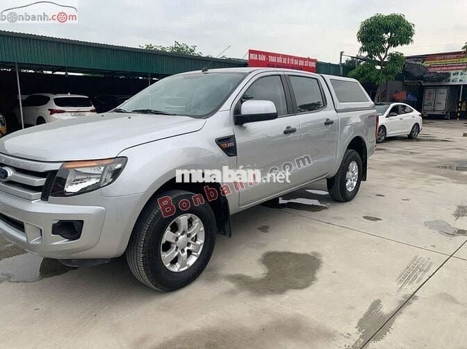 Xe Ford Ranger XLS 2.2L 4x2 MT 2015 - 300 Triệu
