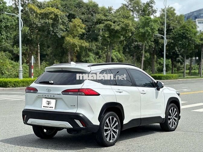 2021 1.8V - 20000 km còn thương lượng