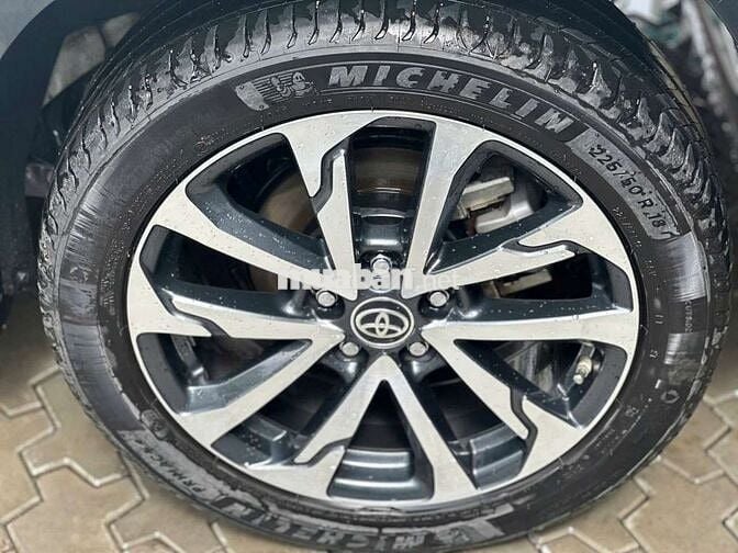 2021 1.8V - 20000 km còn thương lượng