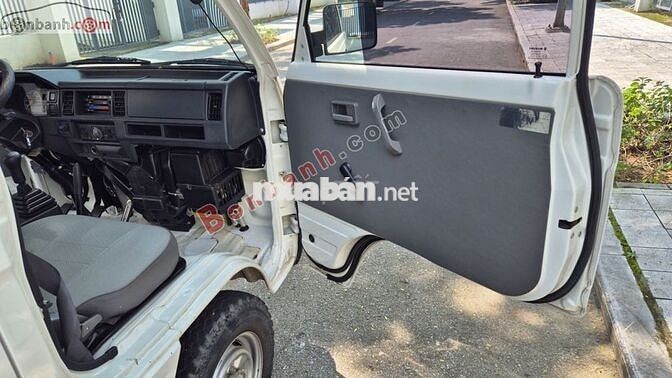 Suzuki Super Carry Van Blind Van 2022 màu trắng