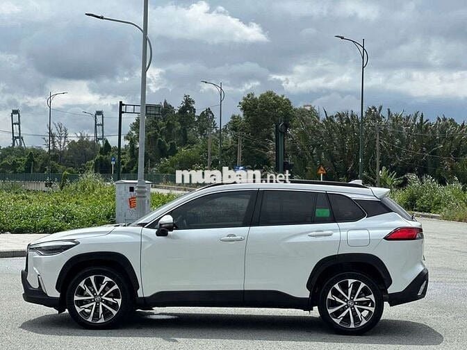 2021 1.8V - 20000 km còn thương lượng