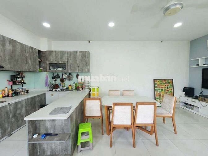 Căn góc đường số Tân quy ngang 5 ,4 tầng lầu ,giá:14,9 tỷ thương lương