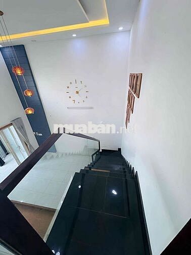 CĂN GÓC HẺM OTO NGAY HOÀNG DIỆU 2, 2 TẦNG 60m2 2PN 2WC, Ở GĐ, NHÓM BẠN