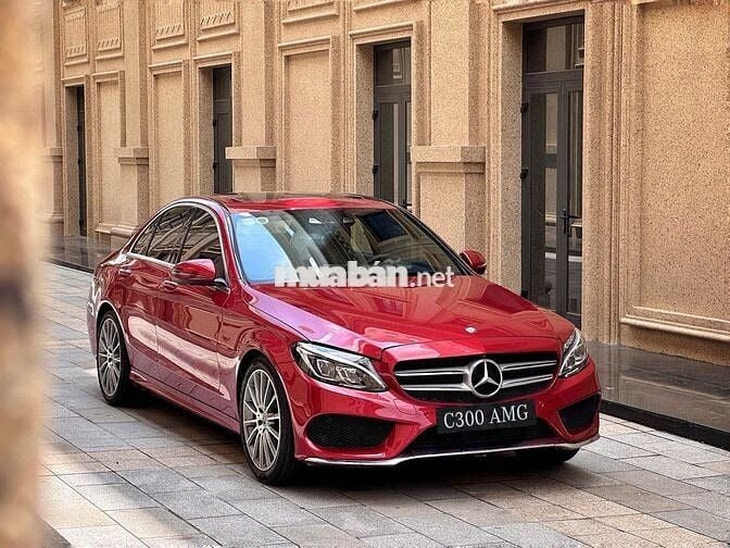 Mercedes C Class C300 AMG 2017  xe đi ít, màu đẹp