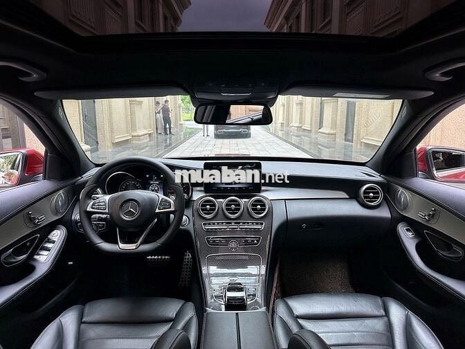 Mercedes C Class C300 AMG 2017  xe đi ít, màu đẹp