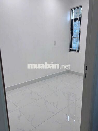 Nhà 1 trệt 1 lầu, 2 phòng ngủ, diện tích 32m2, pháp lý chuẩn