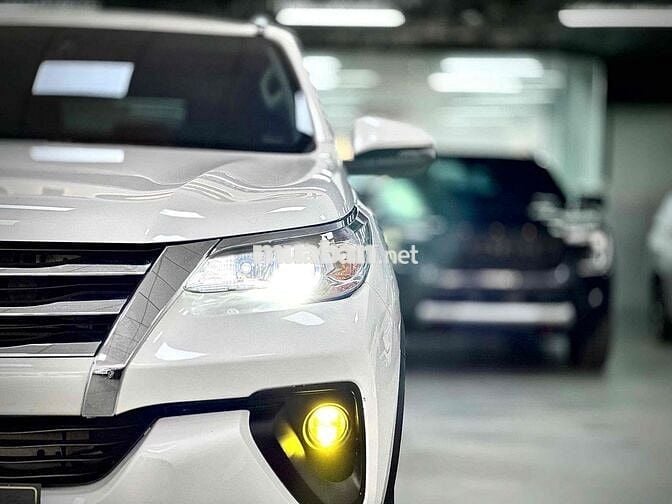 TOYOTA FORTUNER 2.4L DẦU 4x2 AT SIÊU ĐẸP