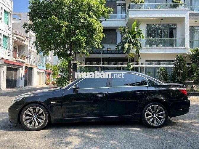BMW 530i