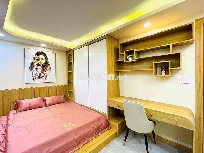 SIÊU PHẨM MỚI XÂY - 5 TẦNG DTSD 200M2- KẾ BÊN EMART -OTO NGỦ TRONG NHA