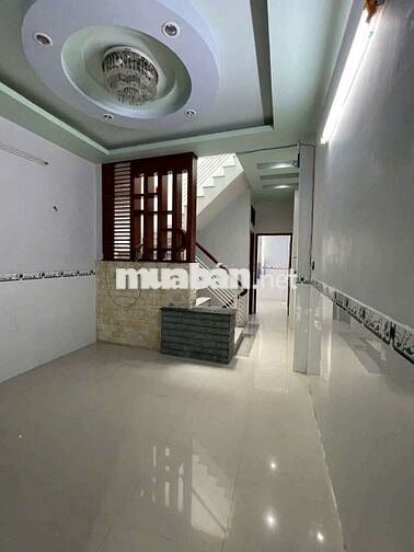 Bán nhà mặt tiền ngô gia tự, trệt 2 lầu