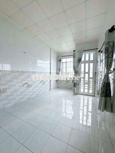 GIẢM GIÁ 100 TR BÁN NHANH - BÁN NHÀ 2 LẦU - 4 PN - NGAY TT.NINH KIỀU