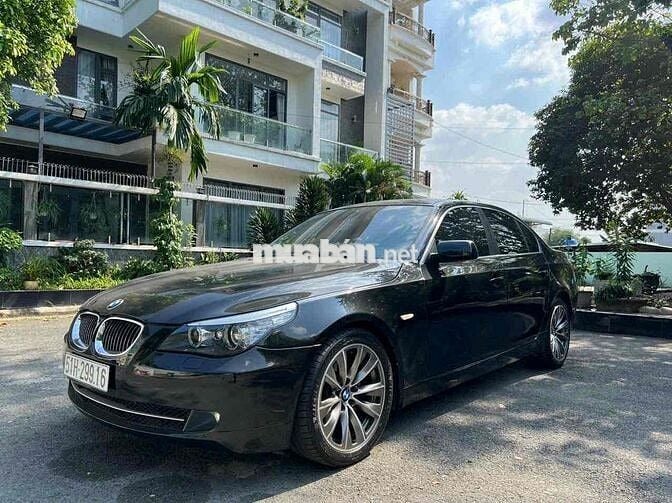 BMW 530i
