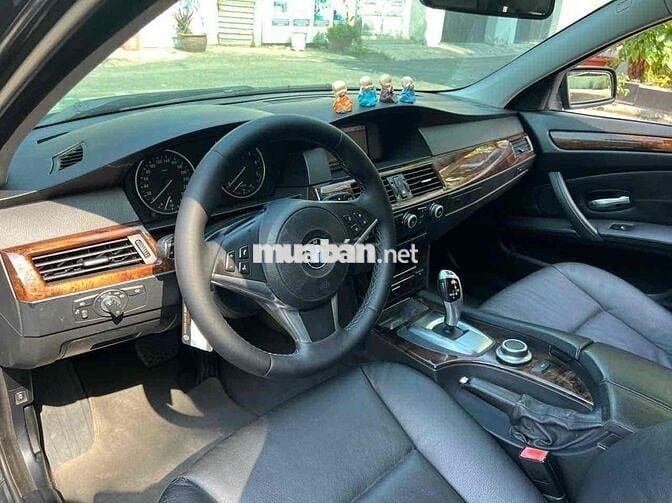 BMW 530i