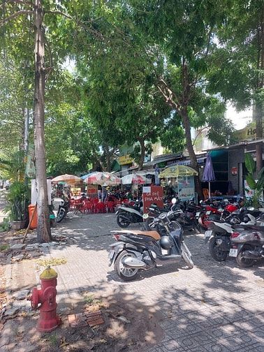 Bán gấp lô đất 2 mặt tiền đường đối diện cổng cảng C cát lái.Quận 2.