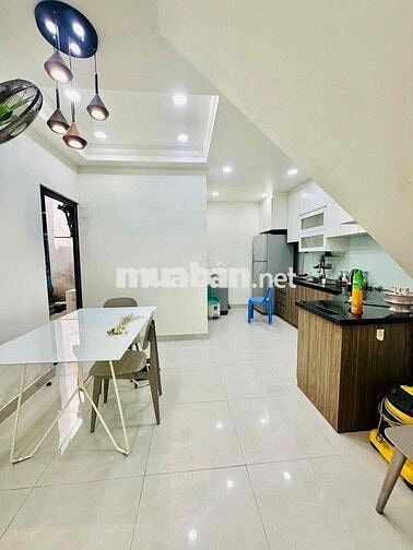 🏡 CHO THUÊ NHÀ NGUYÊN CĂN – FULL NỘI THẤT 📍 215/, Nguyễn Xí, P.26, Q.B